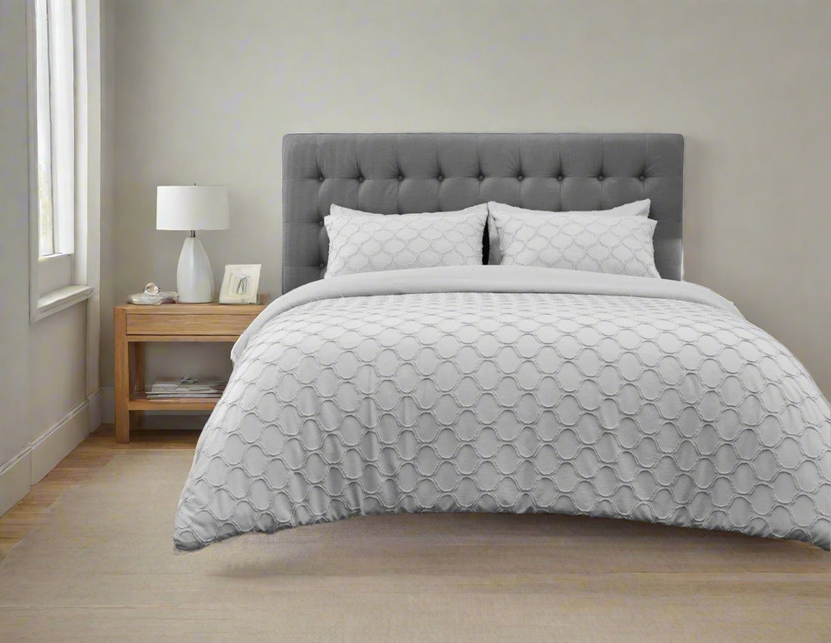 Linear Textured Tufted Microfibre Duvet Set 3 Colours