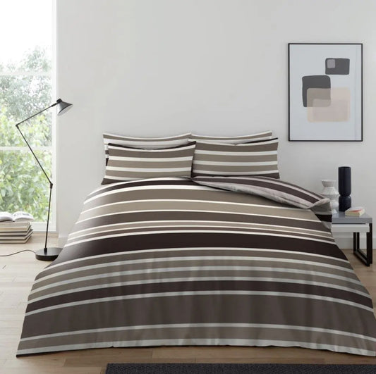 Raya Lineal Complete Duvet Set